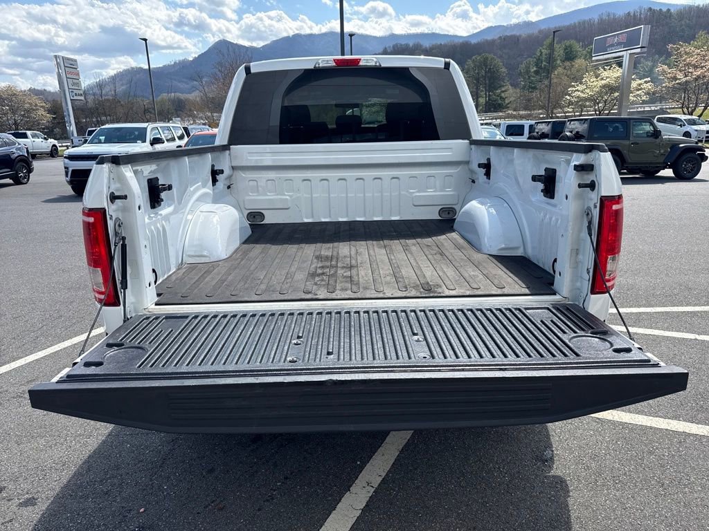 Used 2016 Ford F150 XLT AWD/4WD image 11