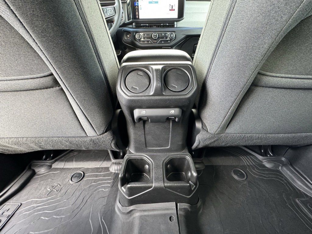 Used 2024 Jeep Wrangler Willys image 13
