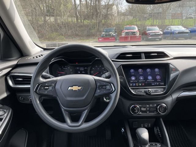 Certified 2023 Chevrolet TrailBlazer LT w/ Convenience Package FWD image 21