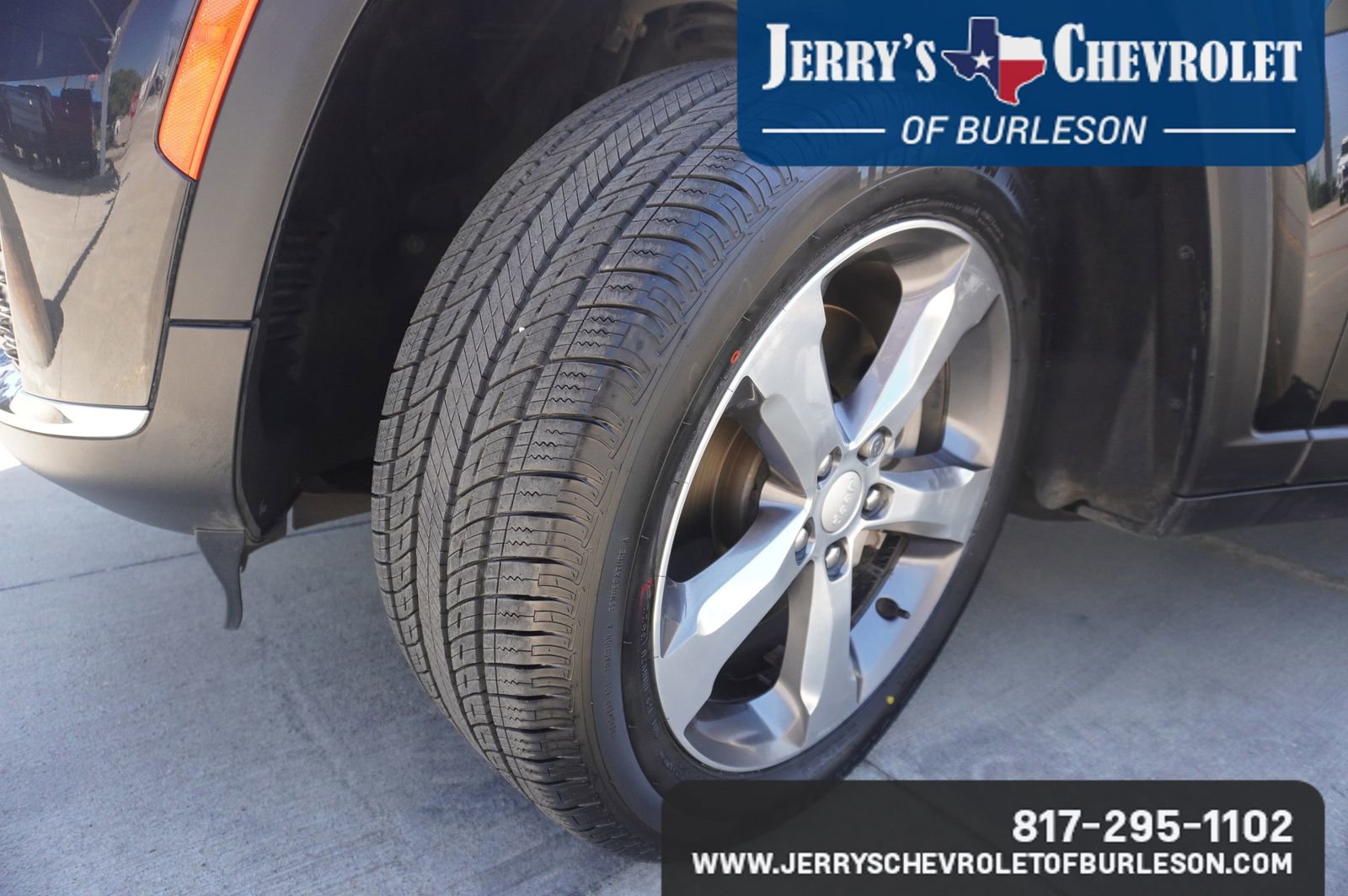 Used 2021 Jeep Grand Cherokee L Limited AWD/4WD image 12