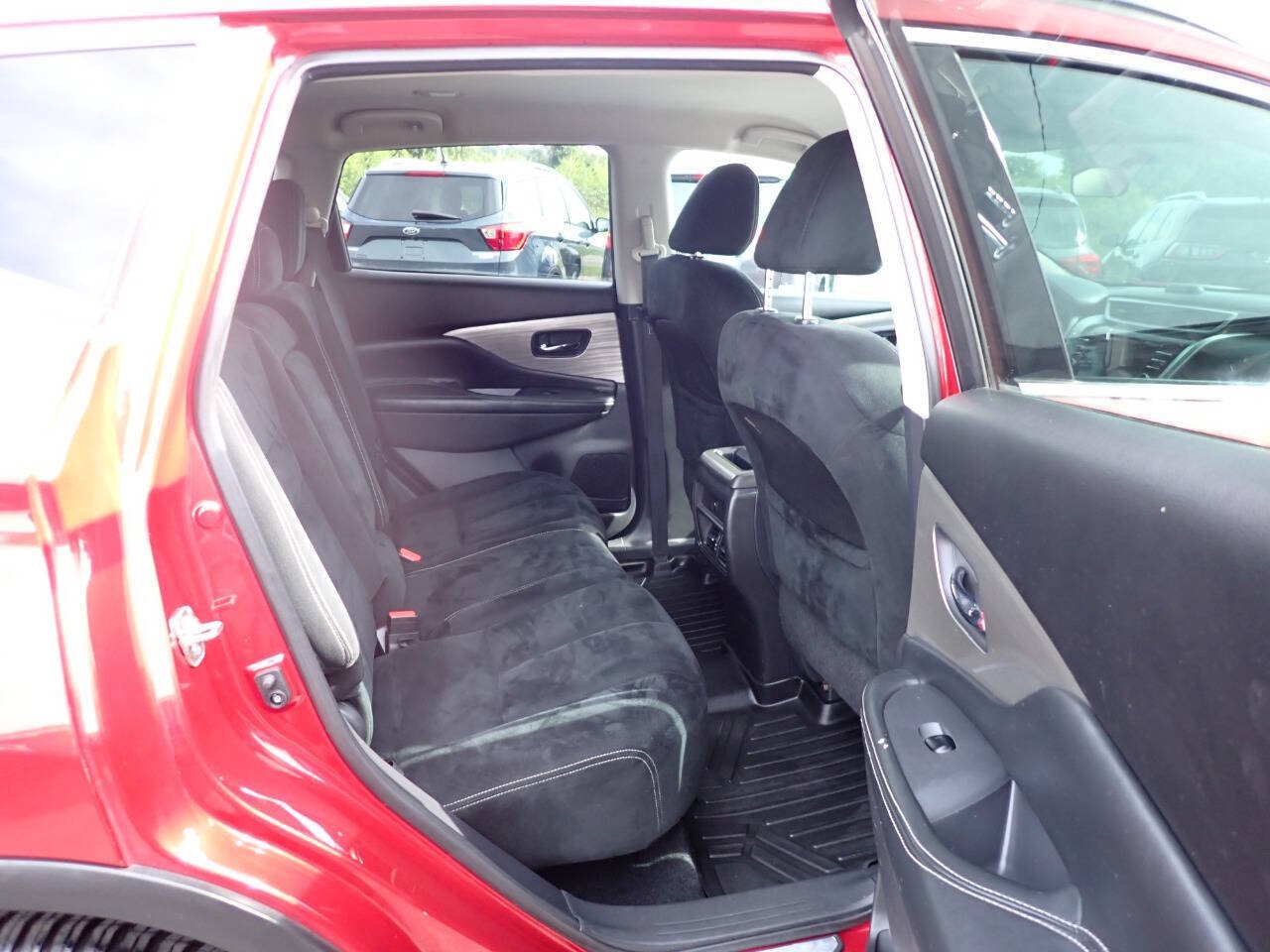 Used 2017 Nissan Murano SV AWD/4WD image 10
