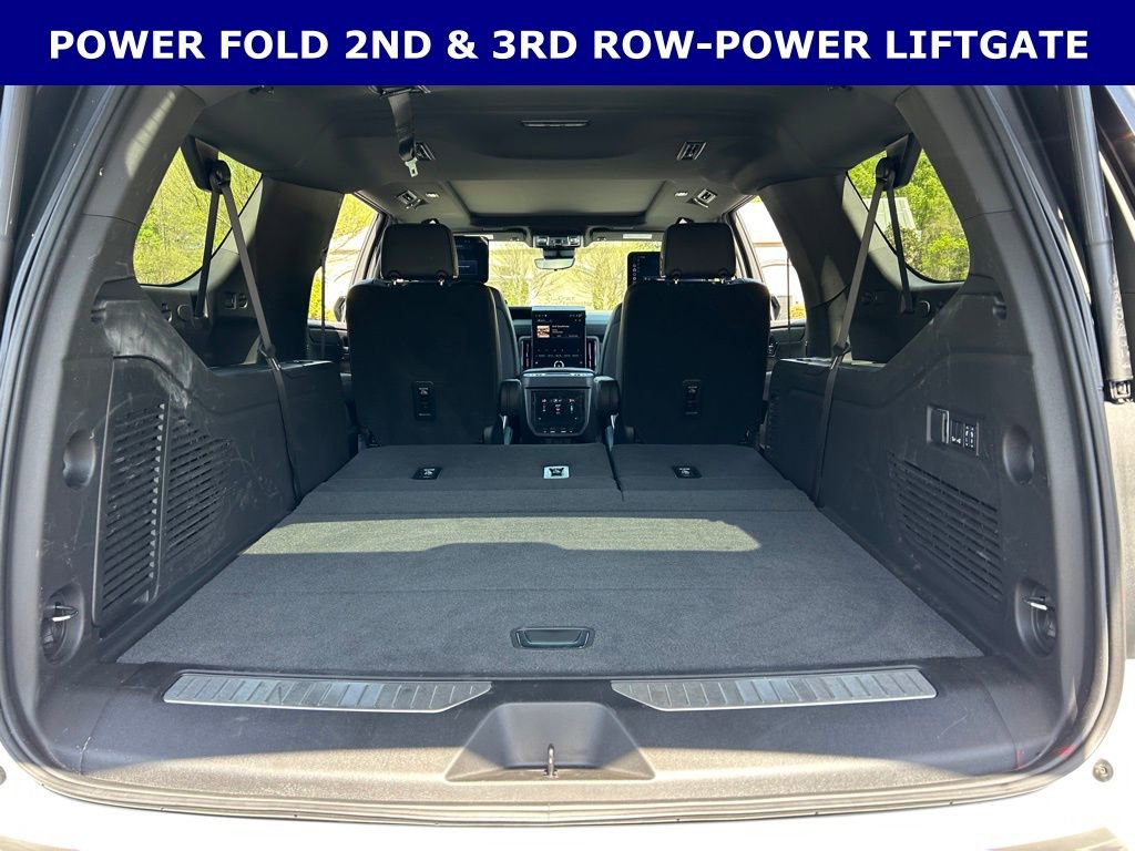 Used 2025 GMC Yukon XL AT4 Ultimate w/ LPO, AT4 Appearance Package AWD/4WD image 22