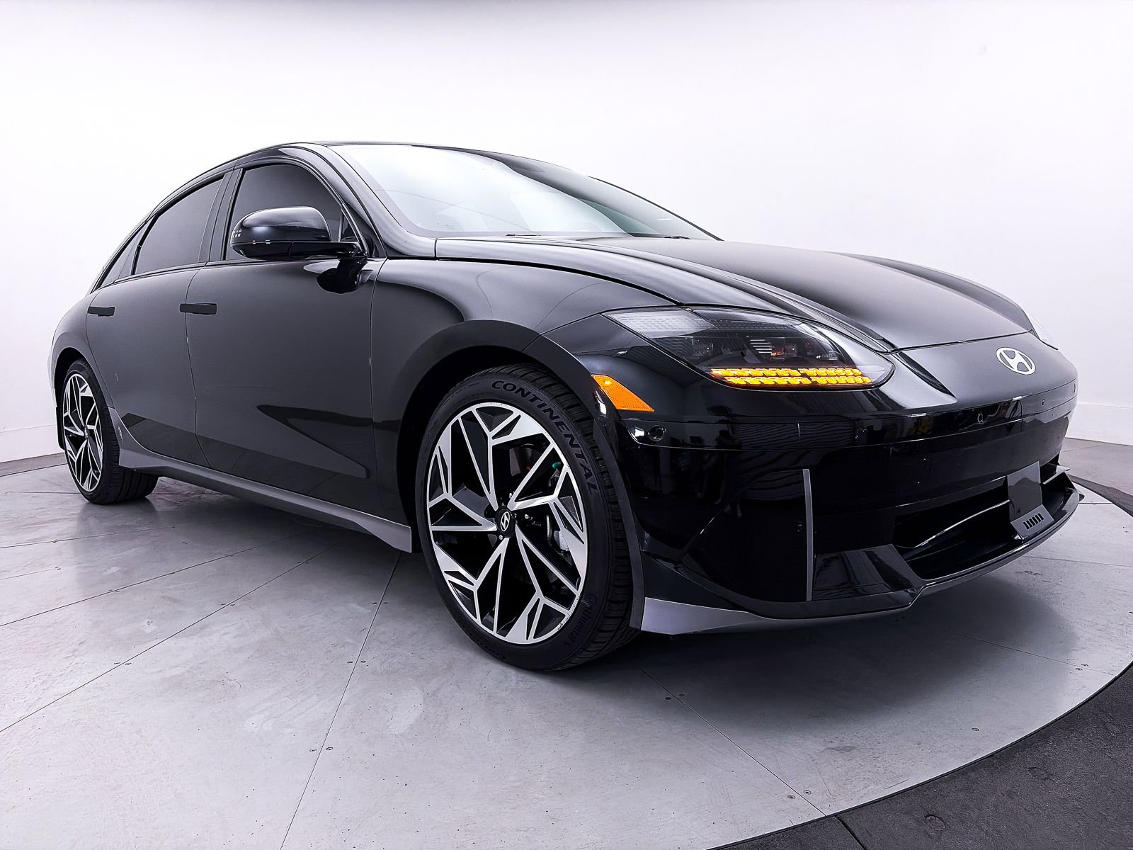 Used 2024 Hyundai Ioniq 6 Limited RWD image 12