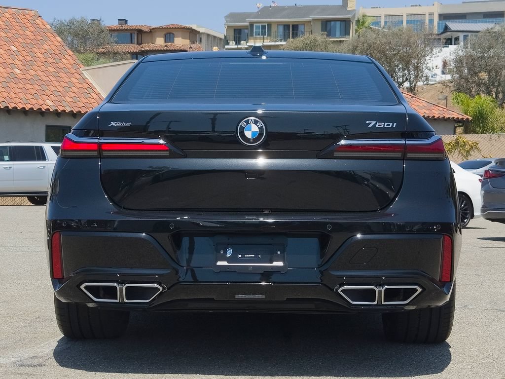 Used 2024 BMW 760i xDrive AWD/4WD image 26