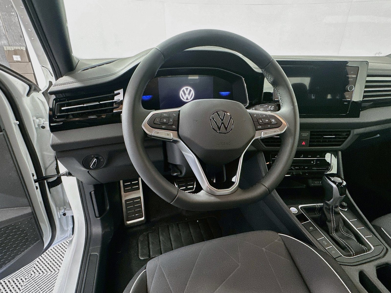 New 2027 Volkswagen Jetta Sport FWD image 11