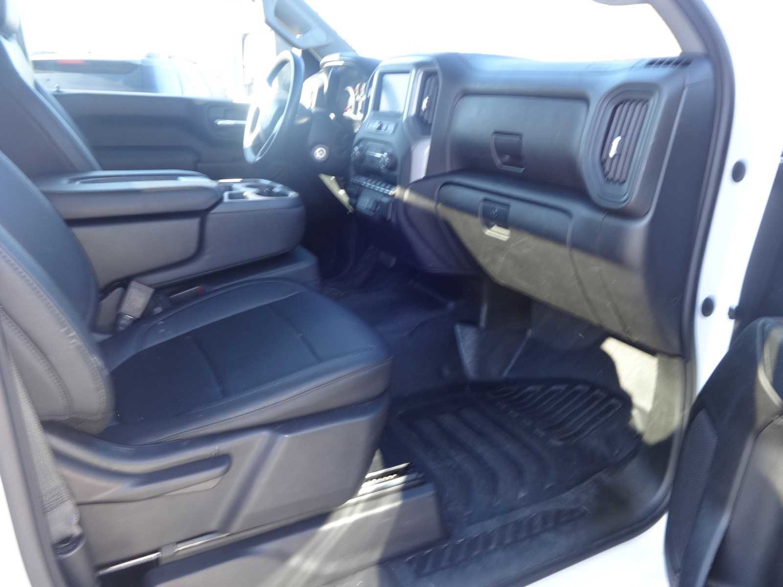 Used 2022 Chevrolet Silverado 2500 W/T w/ WT Convenience Package image 9