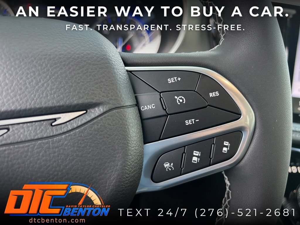 New 2027 Chrysler Pacifica Select FWD image 18