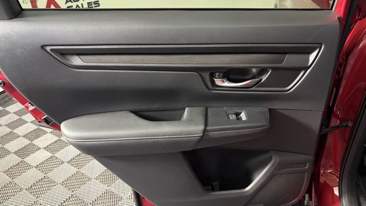 Used 2025 Honda CR-V Sport image 25