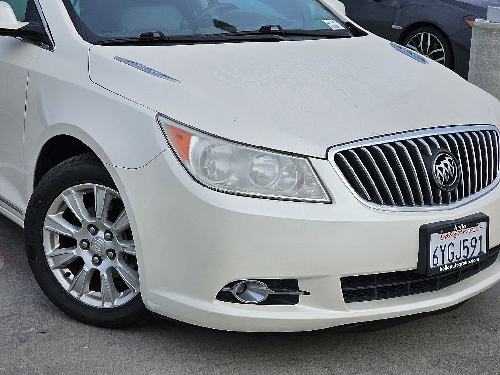 Used 2013 Buick LaCrosse Leather w/ Entertainment Package image 5