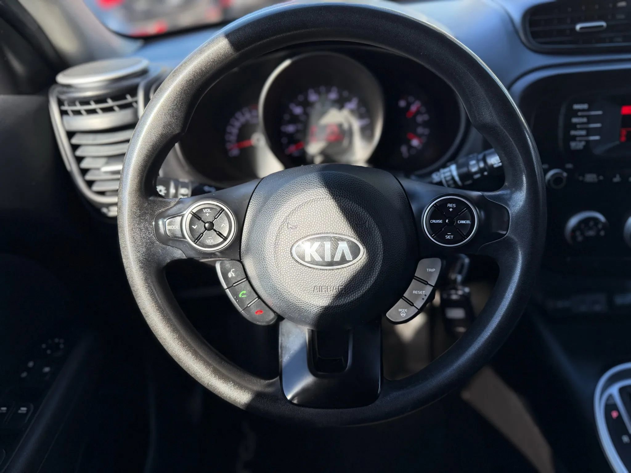 Used 2014 Kia Soul + image 29