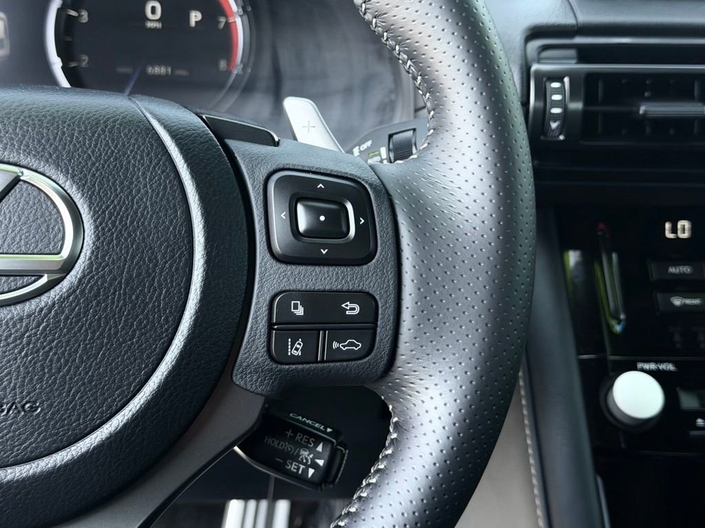 Used 2025 Lexus IS 500 w/ Accessory Package image 21