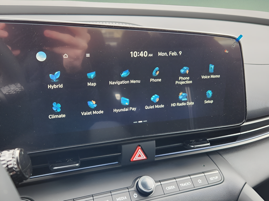 New 2026 Hyundai Elantra SEL FWD image 19