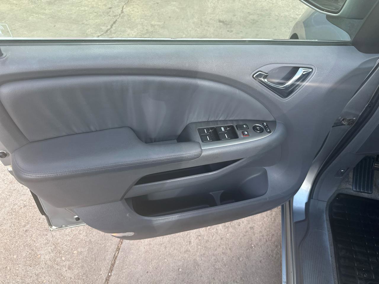 Used 2006 Honda Odyssey EX-L image 8