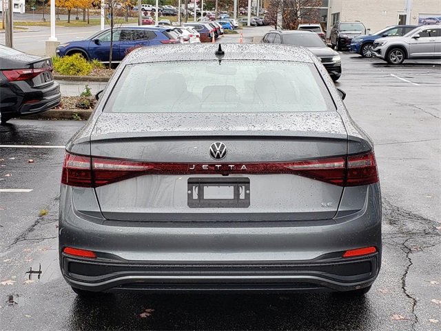 New 2026 Volkswagen Jetta SE image 4