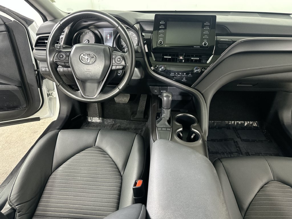 Used 2024 Toyota Camry SE FWD image 19