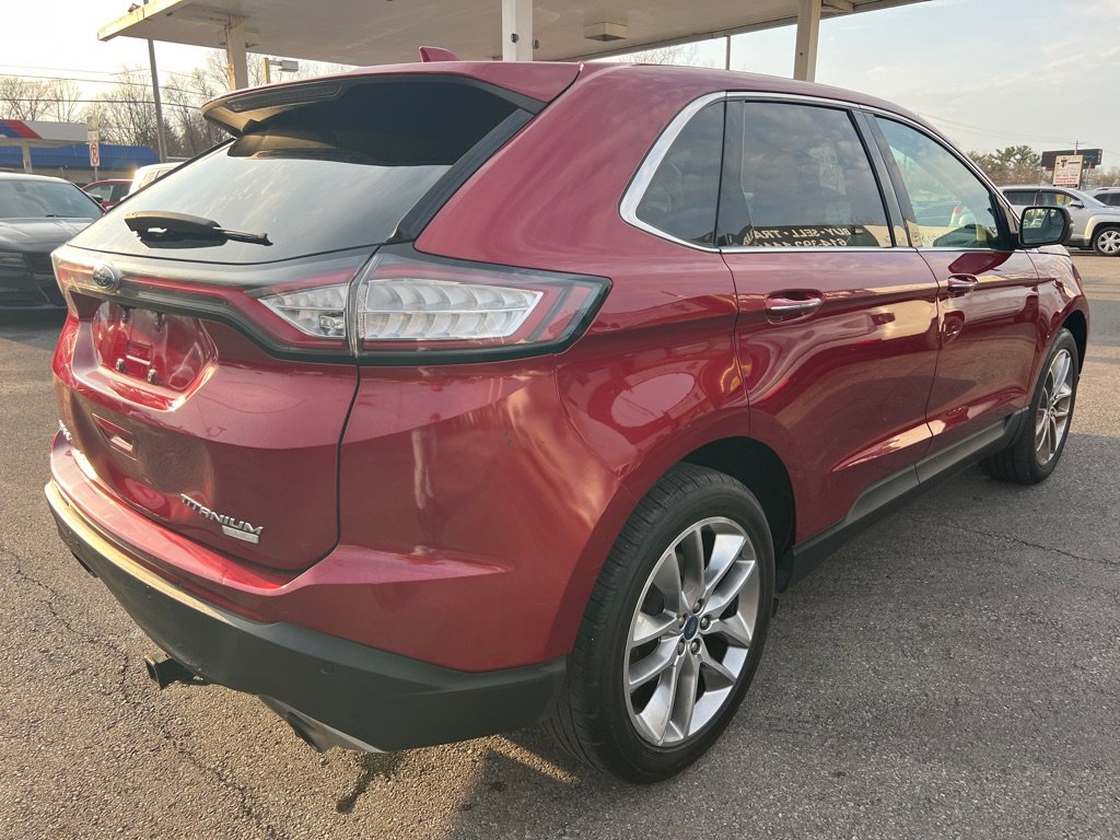 Used 2018 Ford Edge Titanium w/ Technology Package image 12