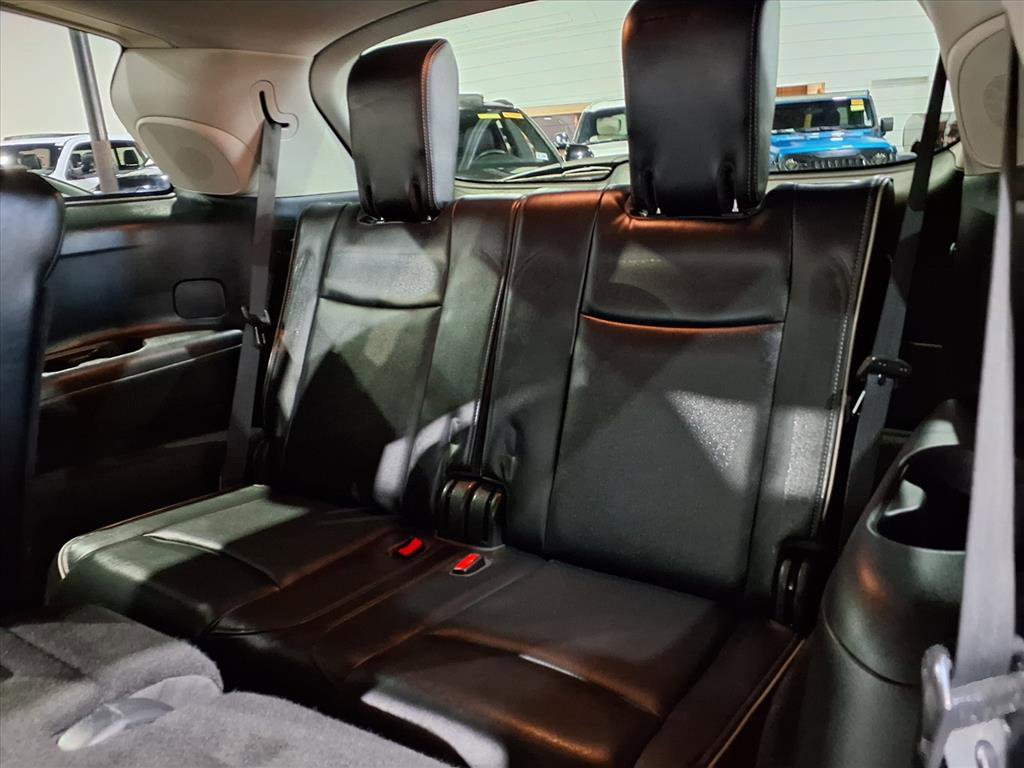 Used 2019 INFINITI QX60 Luxe w/ Essential Package image 21
