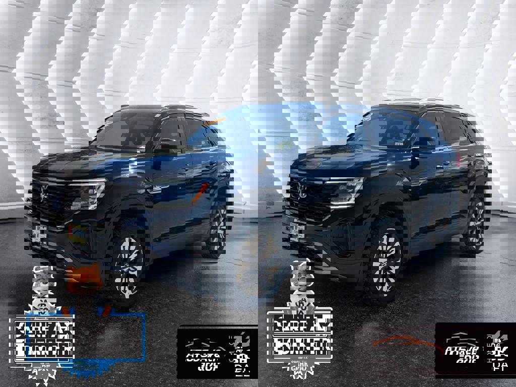 Used 2024 Volkswagen Atlas Cross Sport SE image 1
