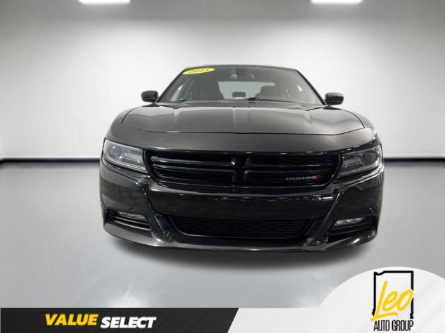 Used 2015 Dodge Charger SXT AWD/4WD image 2