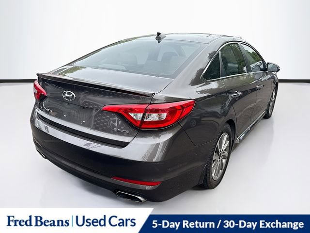 Used 2016 Hyundai Sonata Sport w/ Option Group 1V FWD image 6