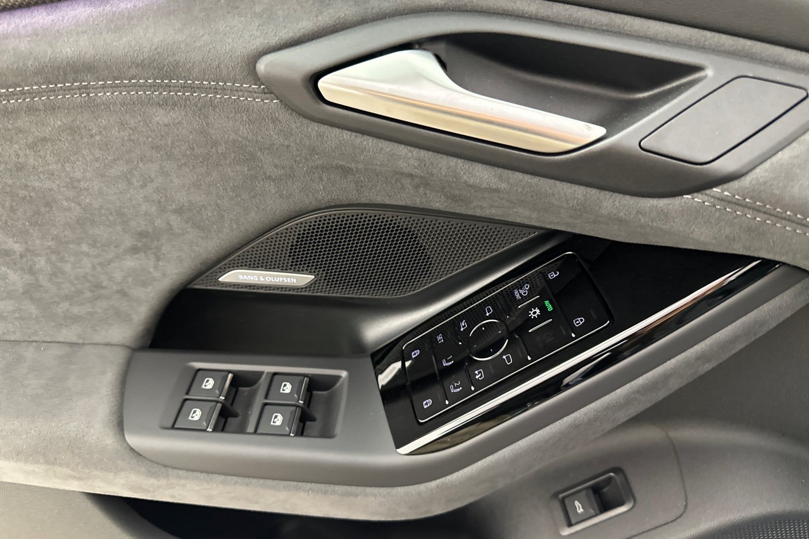 New 2027 Audi S6 e-tron Premium Plus AWD/4WD image 10