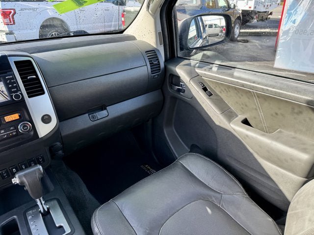 Used 2016 Nissan Frontier PRO-4X AWD/4WD image 19