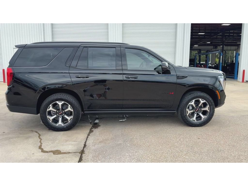 New 2026 GMC Yukon AT4 Ultimate AWD/4WD image 9