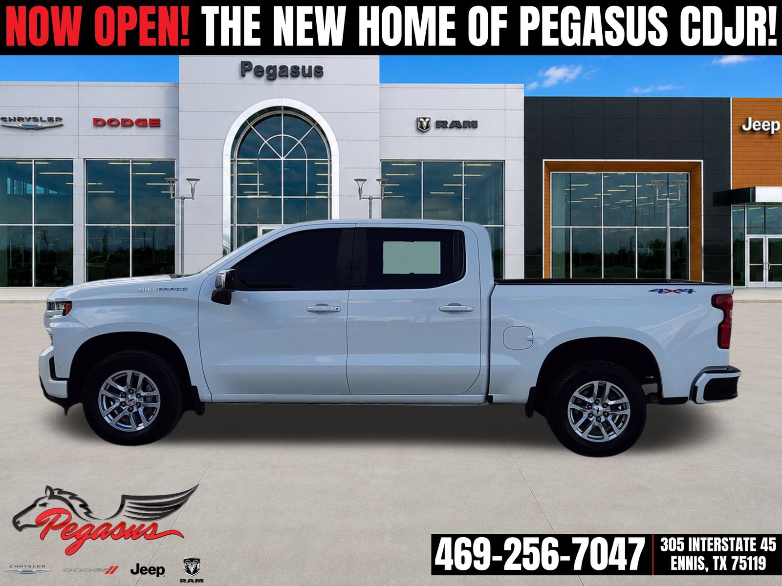 Used 2022 Chevrolet Silverado 1500 RST w/ Safety Package AWD/4WD image 3
