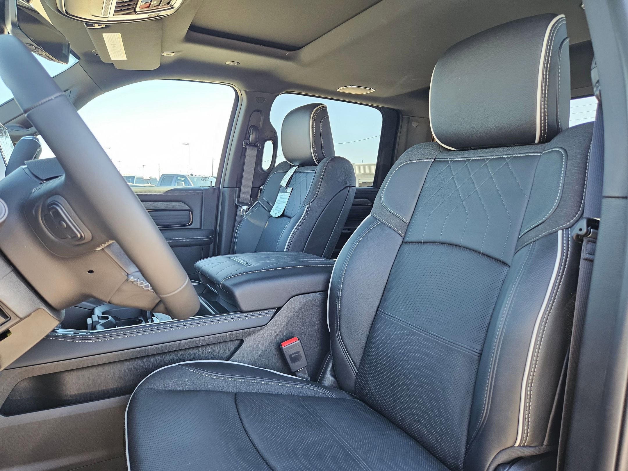 New 2026 RAM 2500 Limited AWD/4WD image 12
