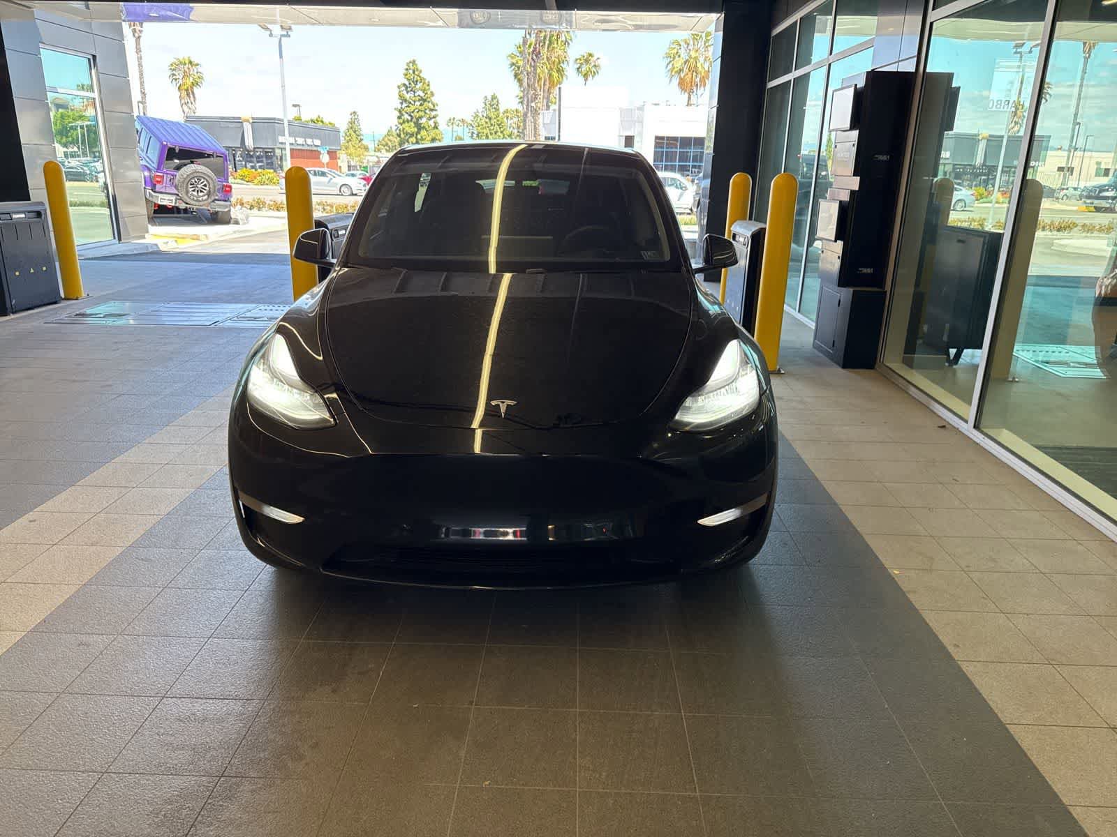 Used 2021 Tesla Model Y Performance AWD/4WD image 2