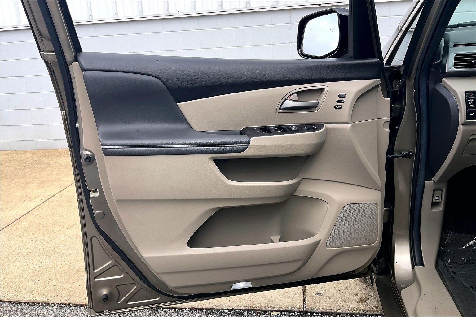 Used 2013 Honda Odyssey Touring image 27