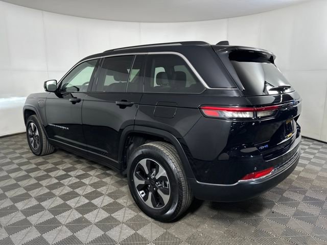 Used 2023 Jeep Grand Cherokee 4WD 4xe image 5