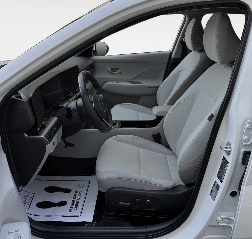 Used 2025 Hyundai Kona SEL AWD/4WD image 12
