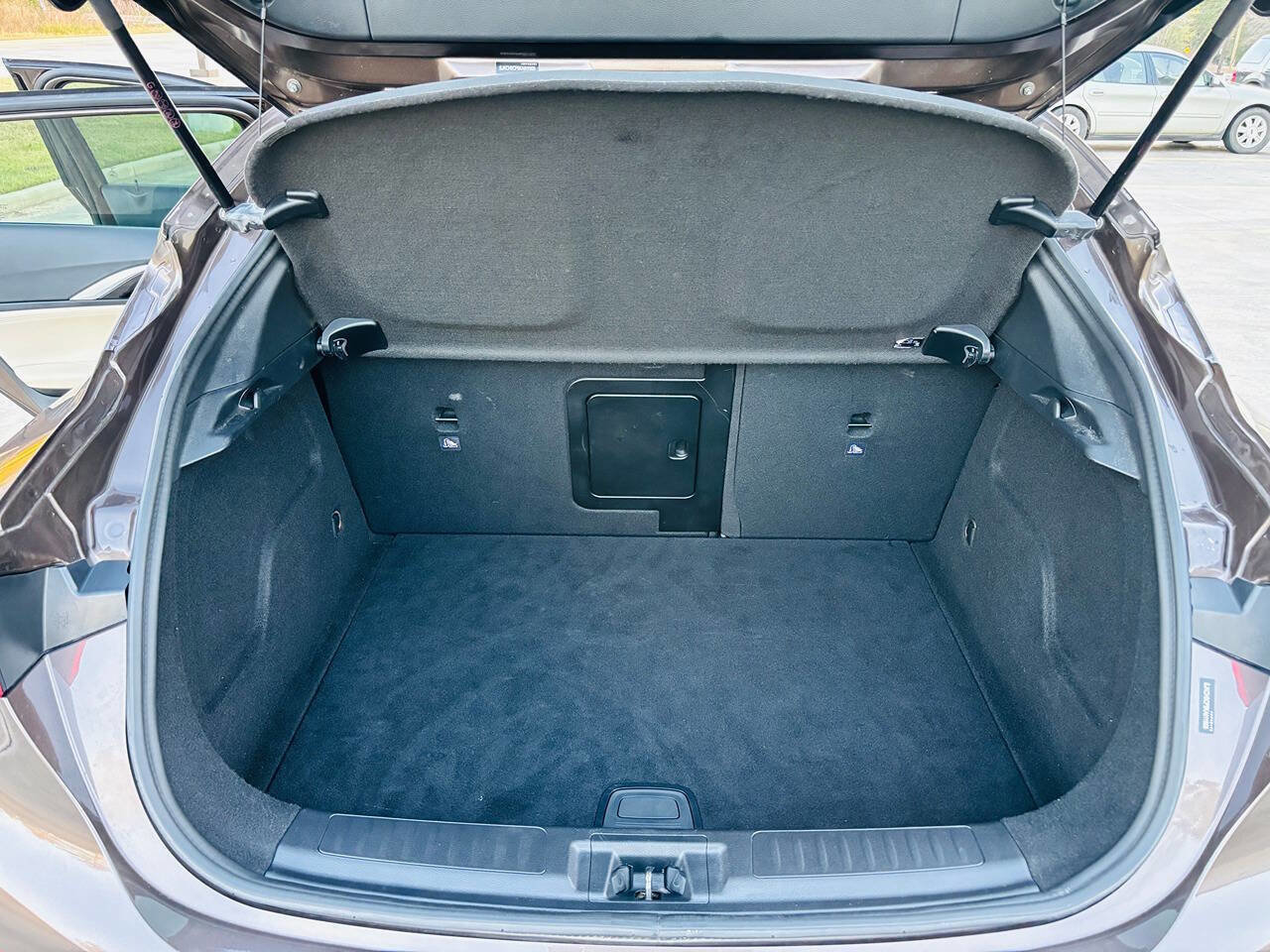 Used 2019 INFINITI QX30 w/ Navigation Package image 20