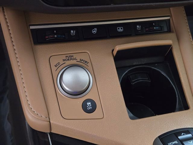 Used 2018 Lexus ES 350 w/ Luxury Package w/Wood Trim image 37