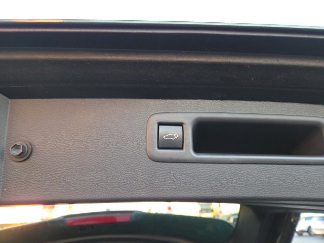 Used 2024 Toyota Highlander XLE image 5