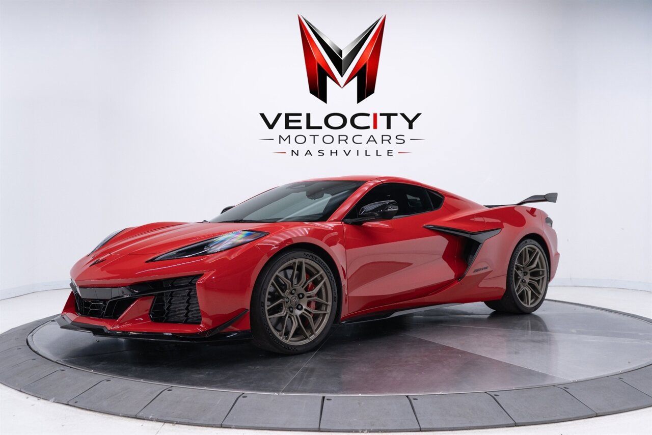 Used 2026 Chevrolet Corvette Z06 w/ Z07 Performance Package RWD image 2