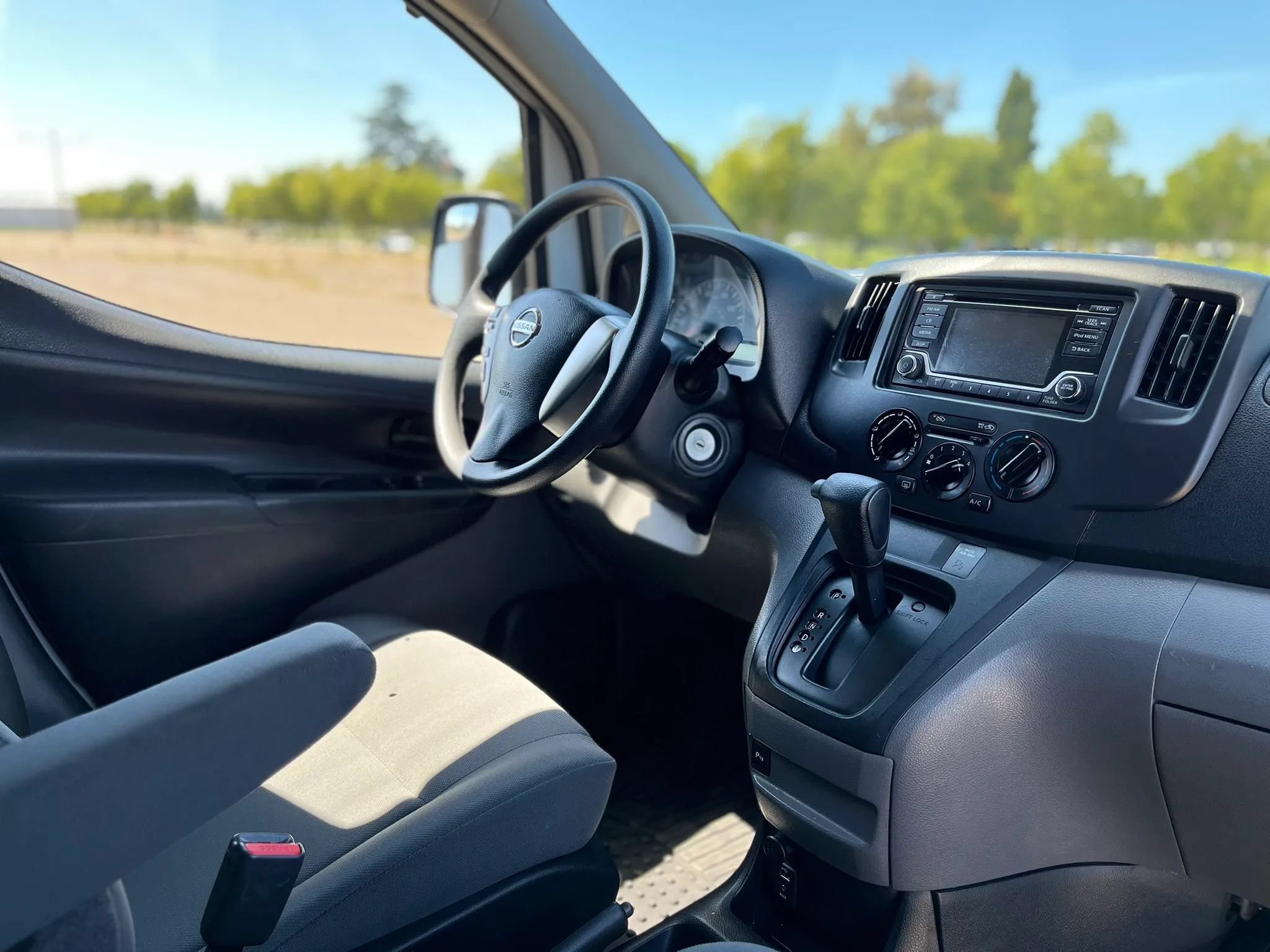 Used 2019 Nissan NV200 S w/ Back Door Glass Package FWD image 16
