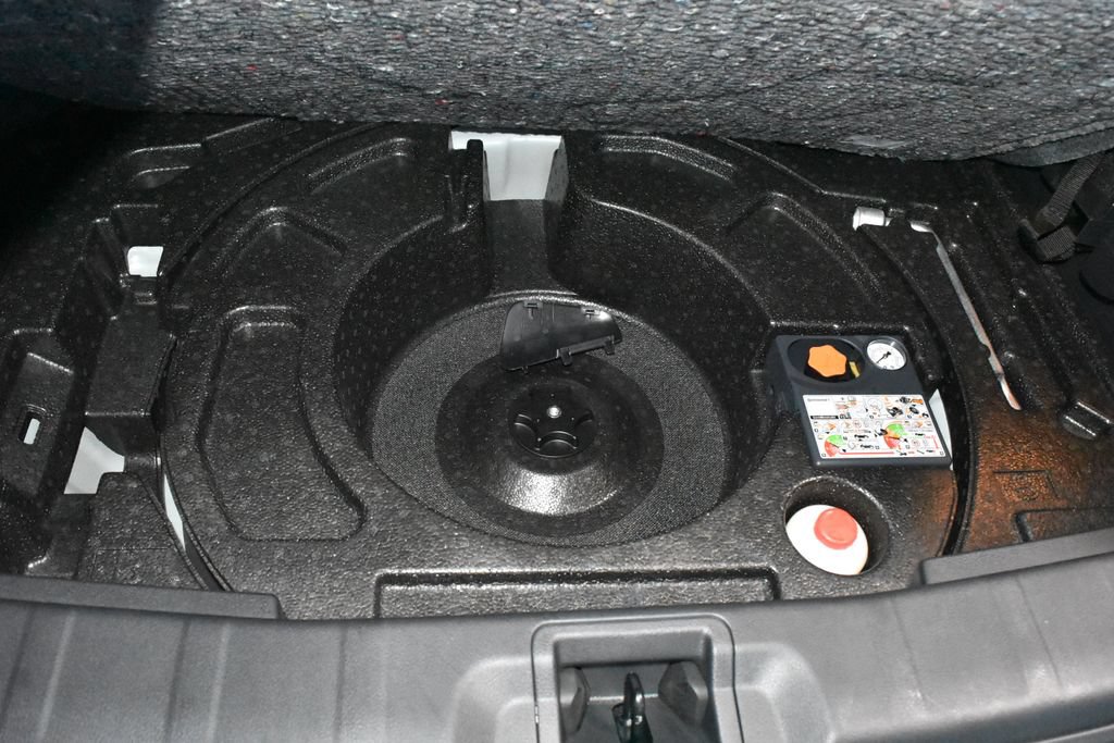 Certified 2022 Nissan Rogue Sport SL AWD/4WD image 30