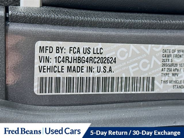 Used 2024 Jeep Grand Cherokee Limited w/ Black Appearance Package image 34