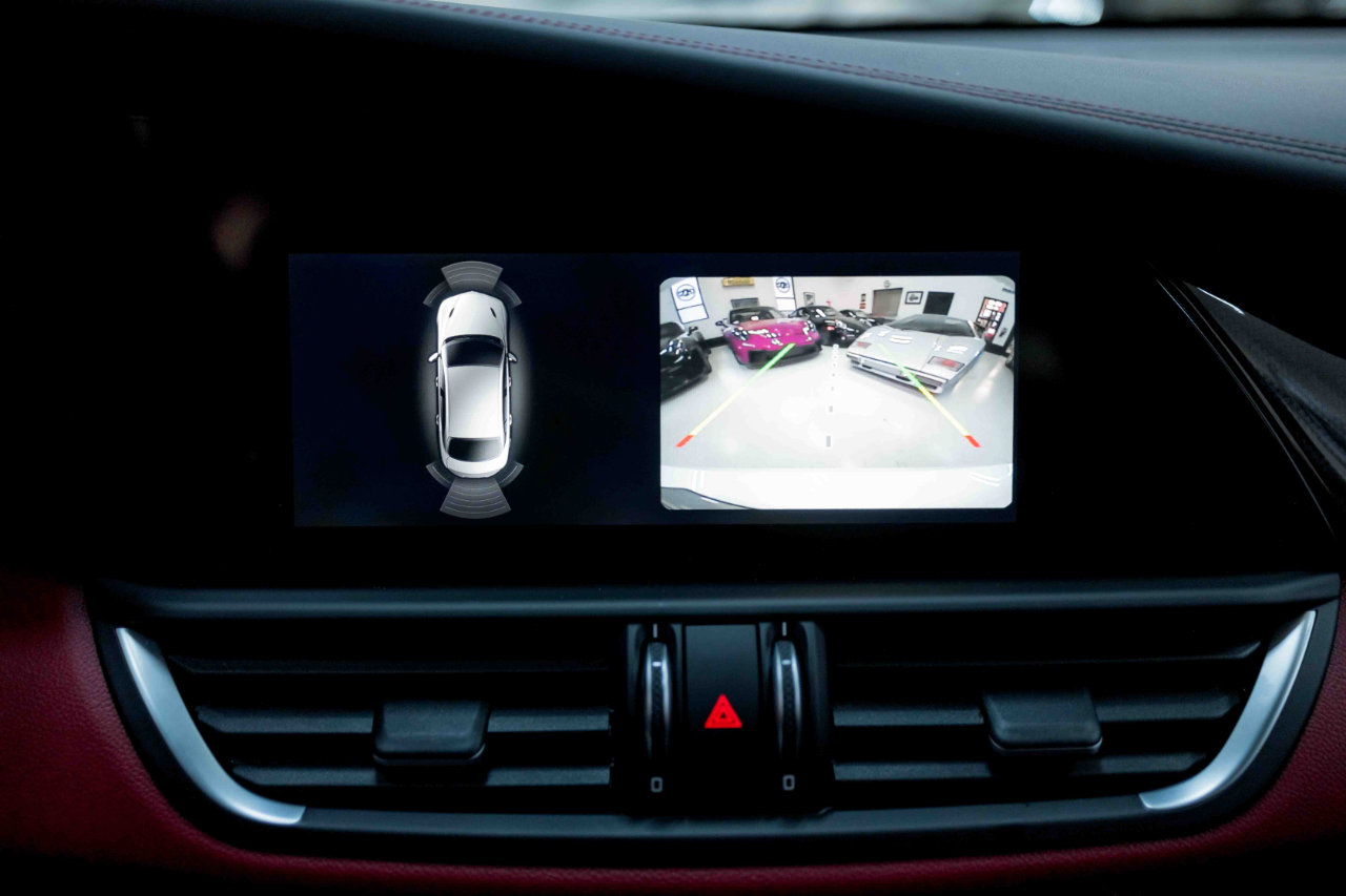 Used 2017 Alfa Romeo Giulia Quadrifoglio image 69