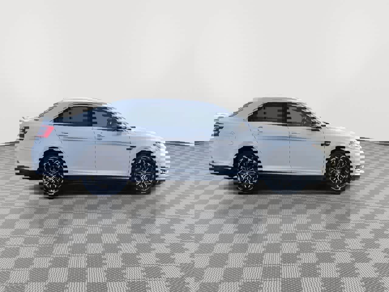 Used 2015 Ford Taurus SHO w/ Equipment Group 401A image 9