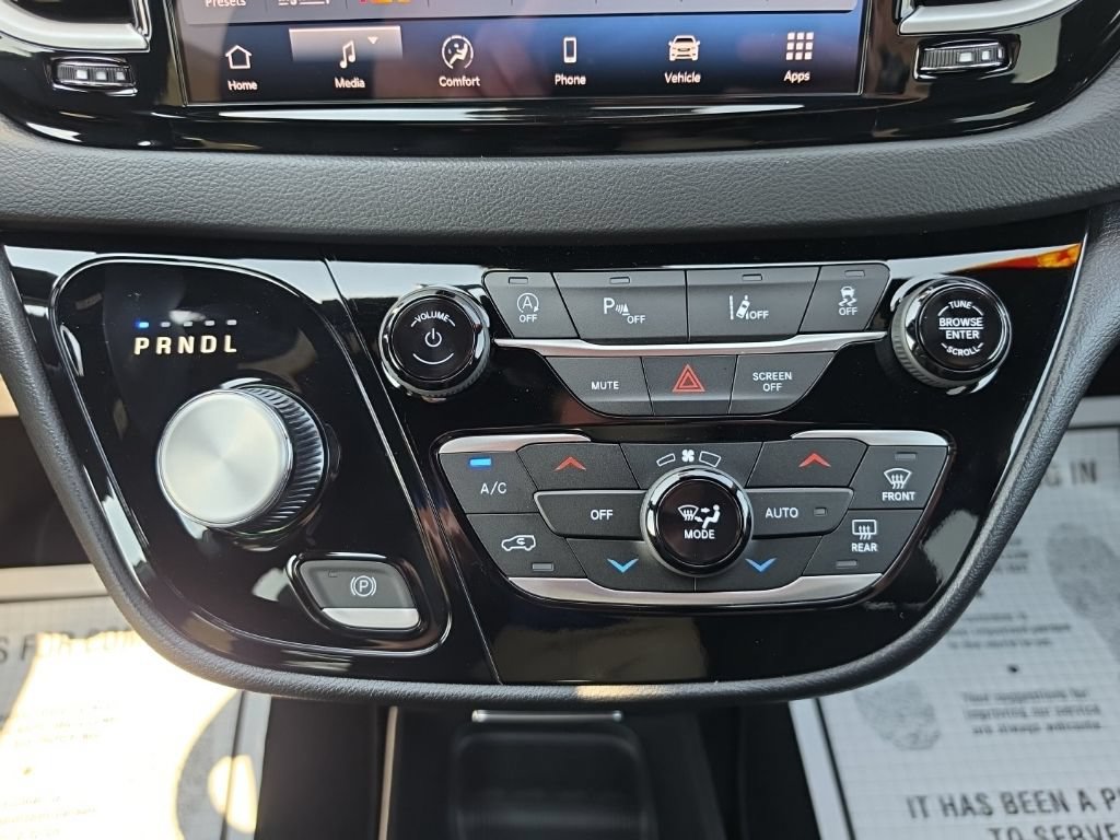 New 2027 Chrysler Pacifica LX FWD image 37