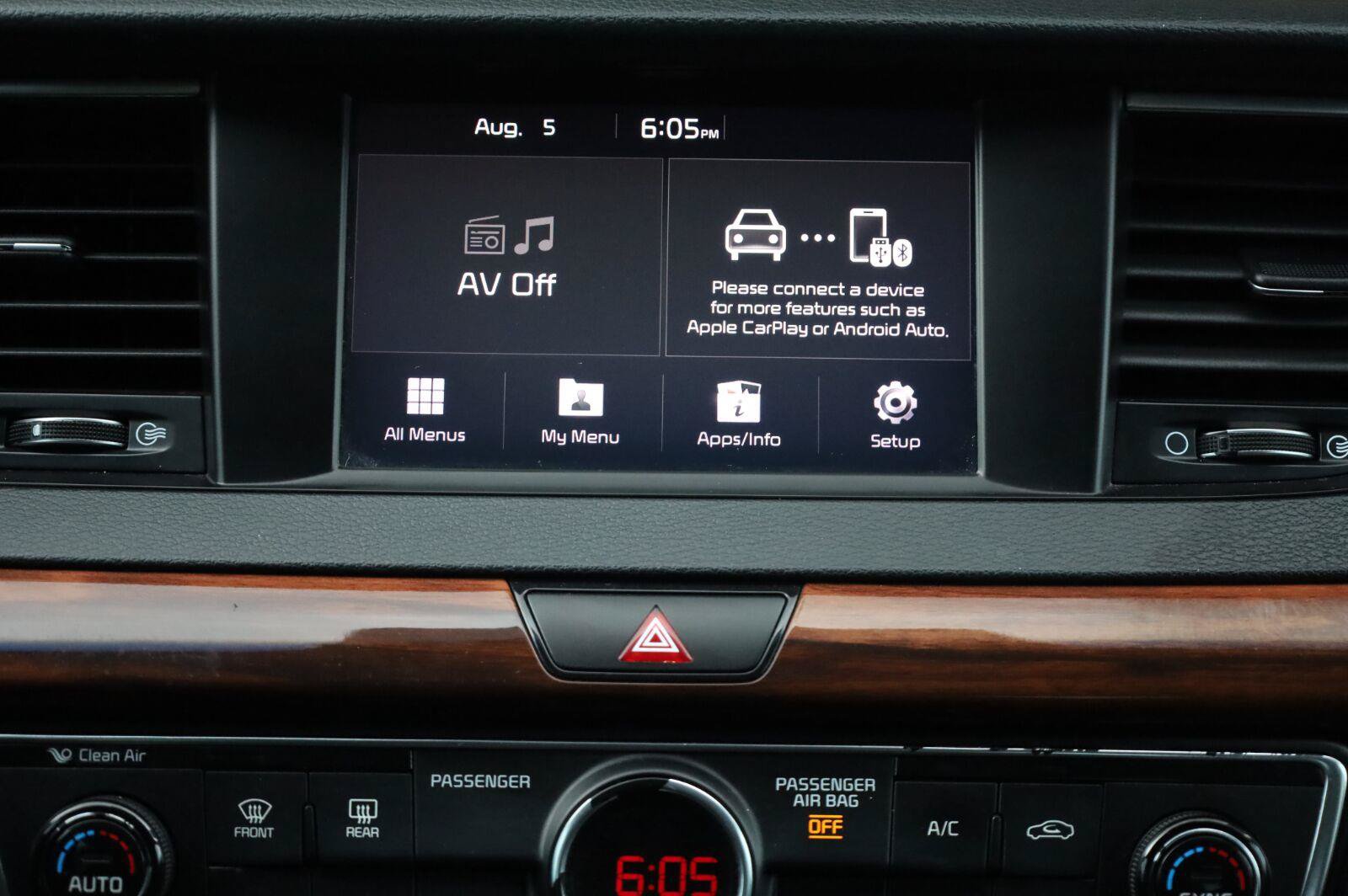 Used 2017 Kia Cadenza Premium FWD image 34