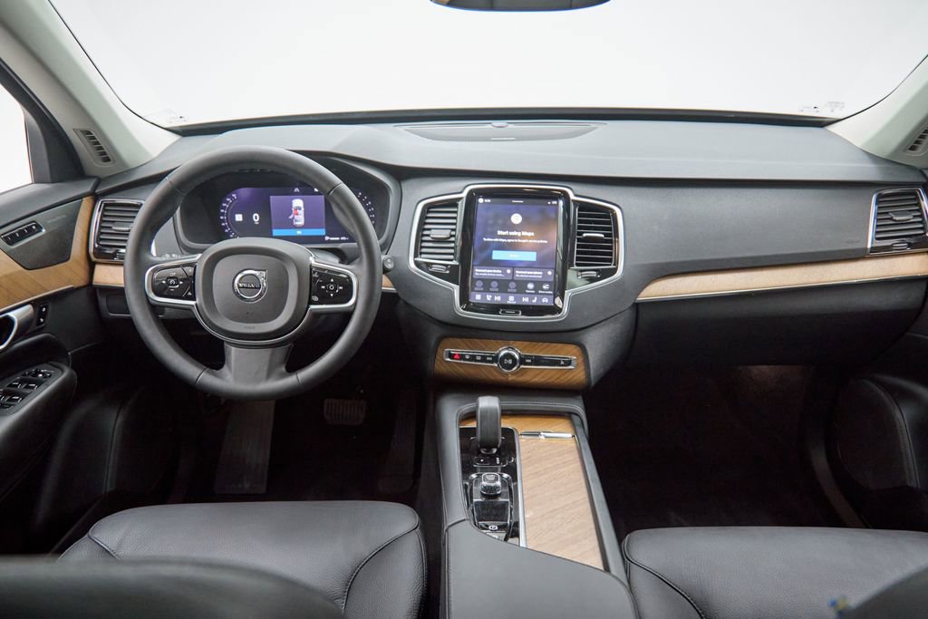 Certified 2024 Volvo XC90 B6 Plus w/ Protection Package Premier image 26