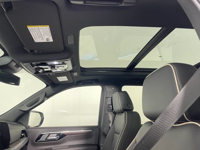 New 2026 Chevrolet Tahoe Premier w/ Sun And Tow Package AWD/4WD image 14