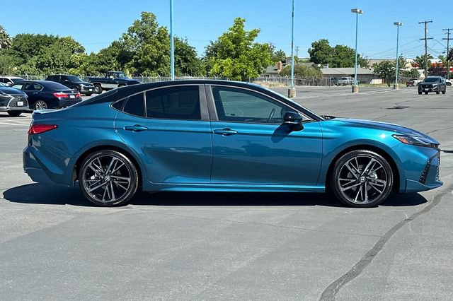 Used 2025 Toyota Camry XSE FWD image 3