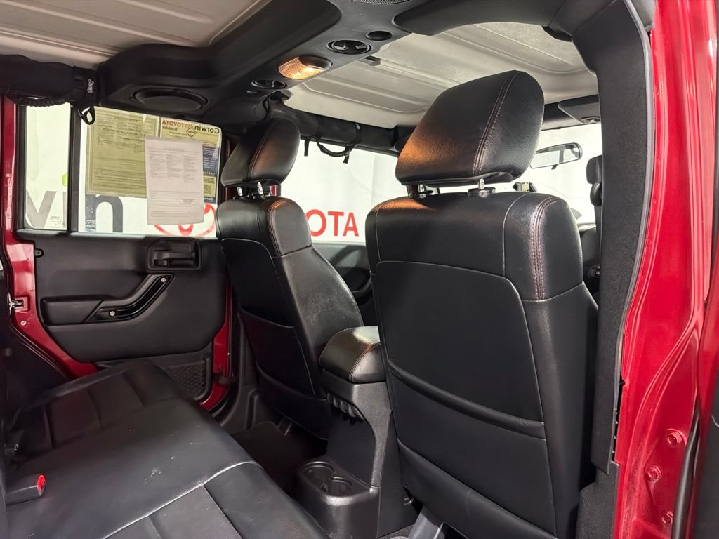 Used 2012 Jeep Wrangler Unlimited Sahara AWD/4WD image 14