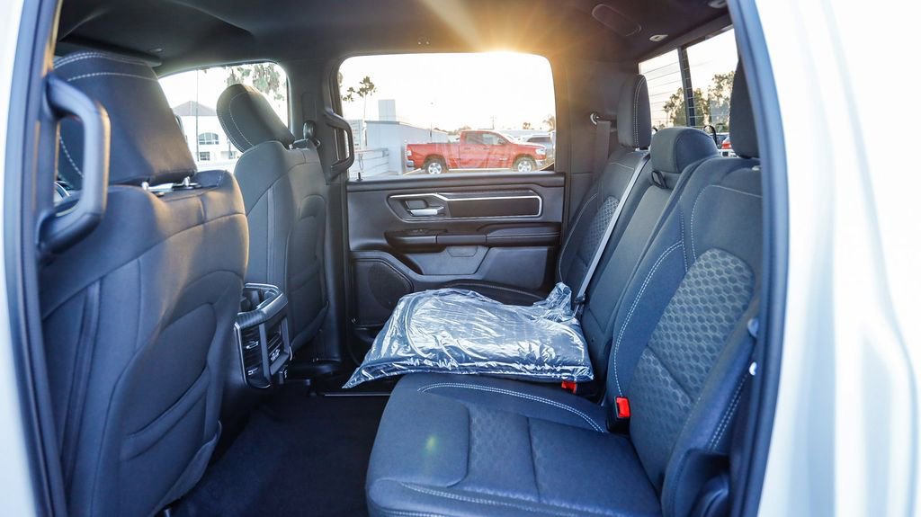 New 2025 RAM 1500 4x4 Crew Cab image 19