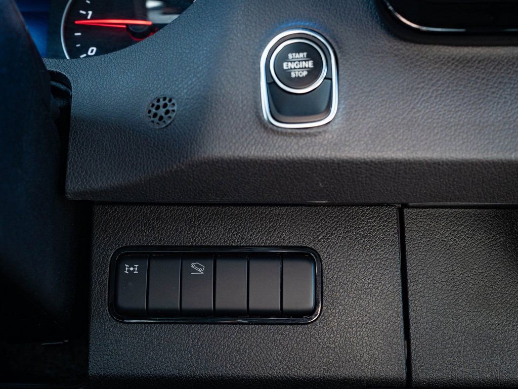 Used 2022 Mercedes-Benz Sprinter 3500 image 34